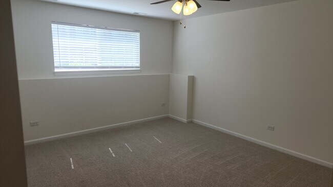 Building Photo - 4444 Monroe Ct