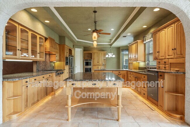 Building Photo - 2162 River Way