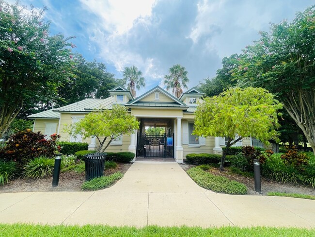 Building Photo - WATERS EDGE/LK NONA-8641 Bradleys Landing St Orlando FL 32827