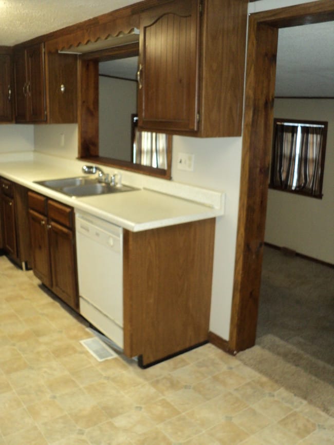 Kitchen - 530 10th Ave