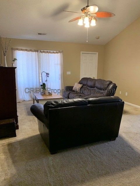 Building Photo - 5024 Holdsworth Dr