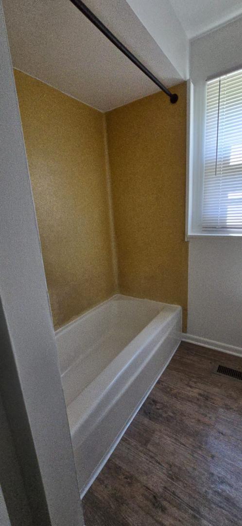 Building Photo - 5287 Kalamazoo Ave SE