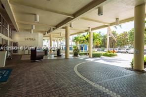 Building Photo - 16699 Collins Ave