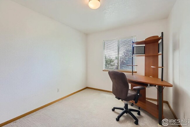 Building Photo - 455 Derry Dr