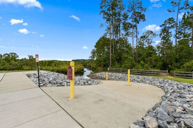 Building Photo - Home for rent