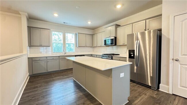 Building Photo - 285 Vista Ln