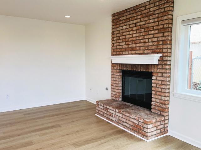 Building Photo - 1420 Tres Hermanas Way