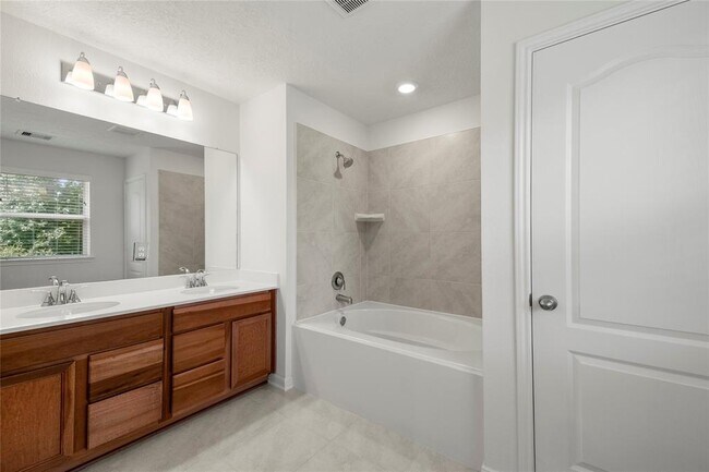 Building Photo - 10622 Hidden Arrow Ct