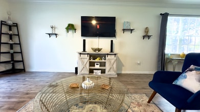 Building Photo - 4931 Elizabeth Anne Cir