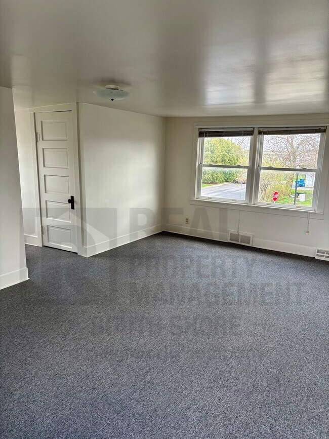 Building Photo - 430 Keilman St