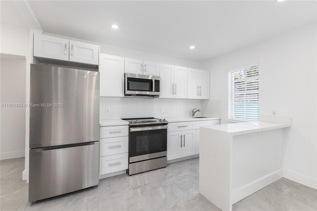 Building Photo - 2320 NW 55th St