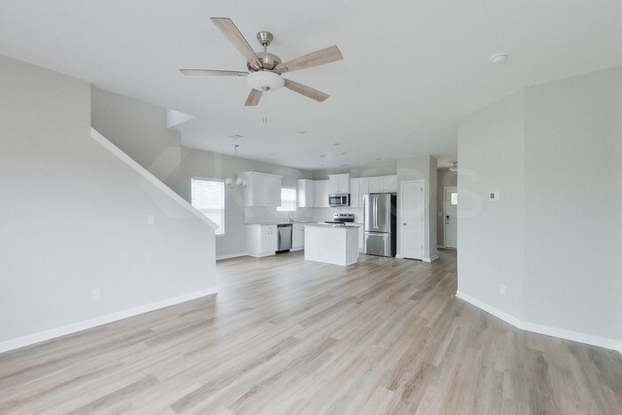 Building Photo - 141 Williams Ln