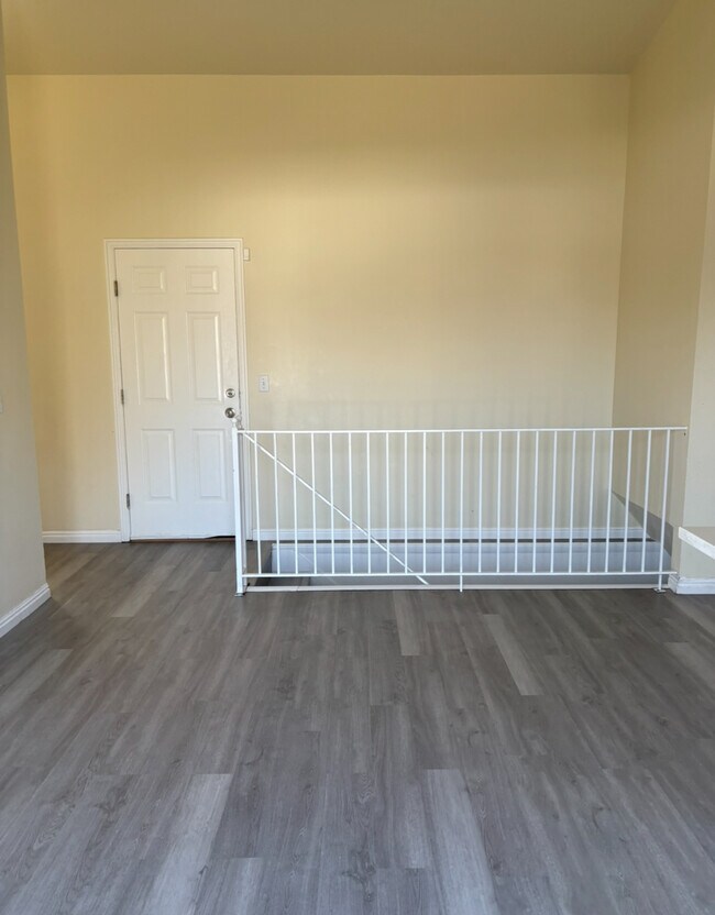 Building Photo - 6189 Dewdrops Dr