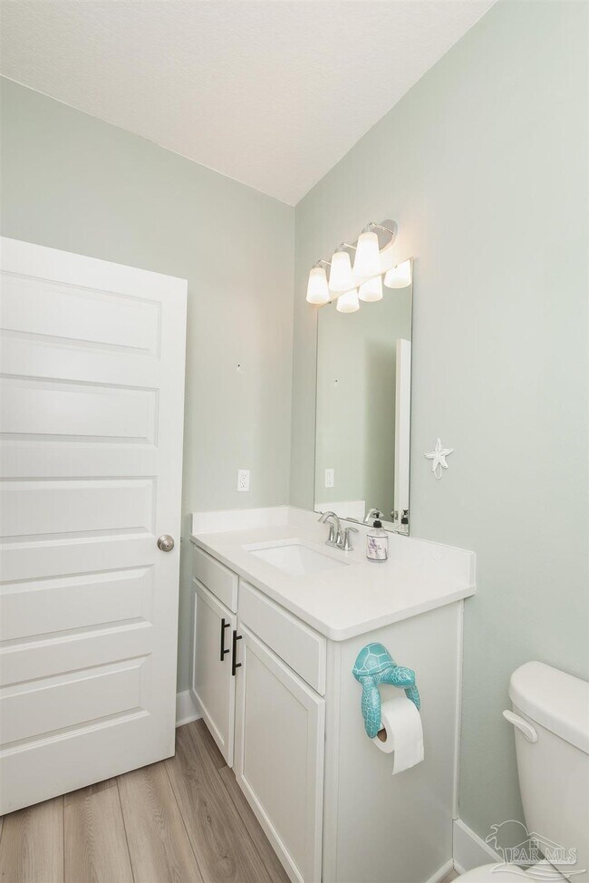 Building Photo - 1938 Westhill Dr