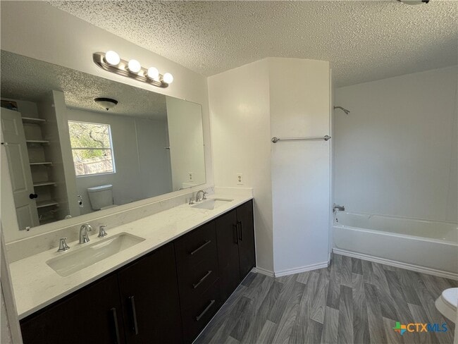 Building Photo - 5037 Chimney Rock