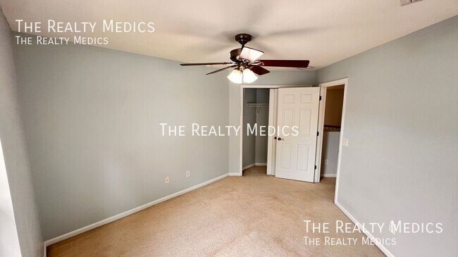 Building Photo - 10319 Willow Ridge Loop