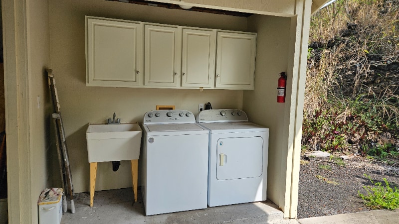 Building Photo - 87-3210-3210 Rd G