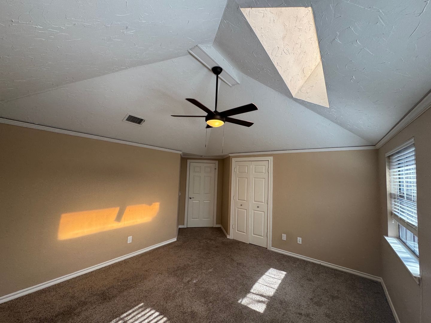 Building Photo - 3205 Ridge Cir