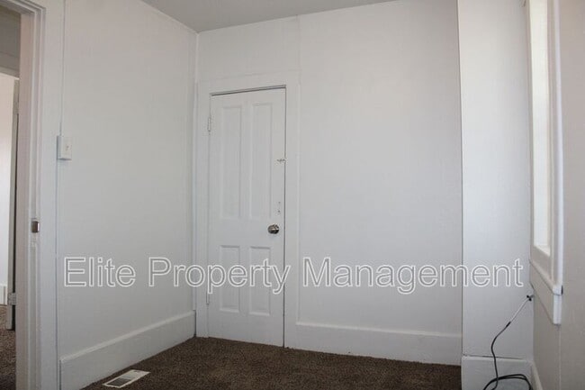 Building Photo - 1012 West St