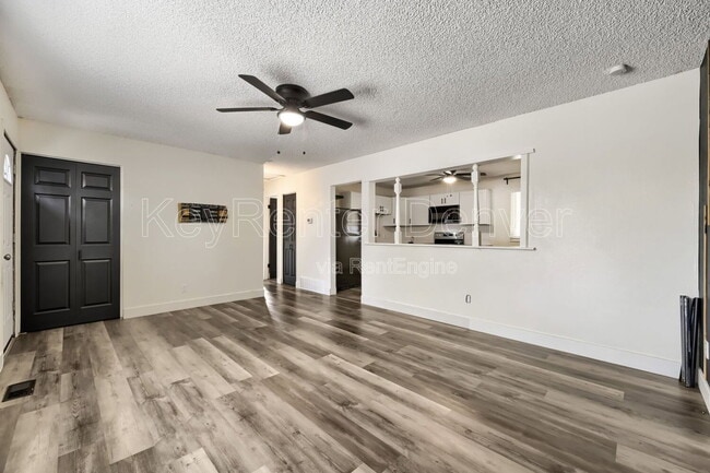 Building Photo - 5543 Atchison St