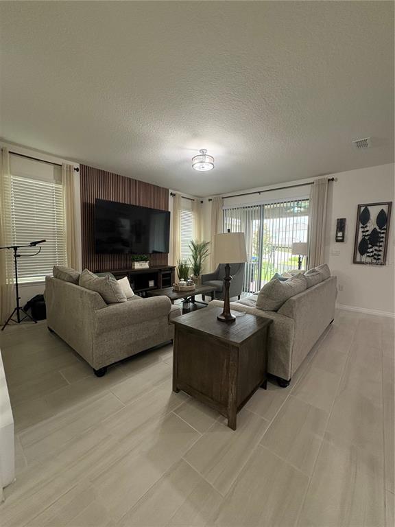 Building Photo - 15746 Fountain Springs Rd