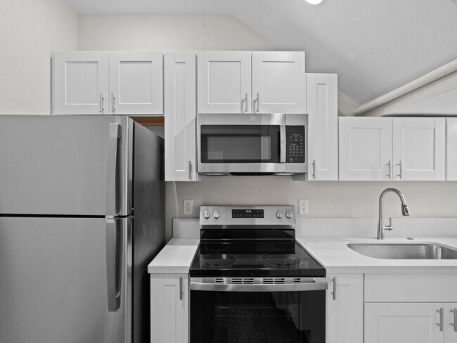 Building Photo - 50 Berrum Pl