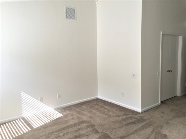 Building Photo - 12426 Tree Pointe Ct