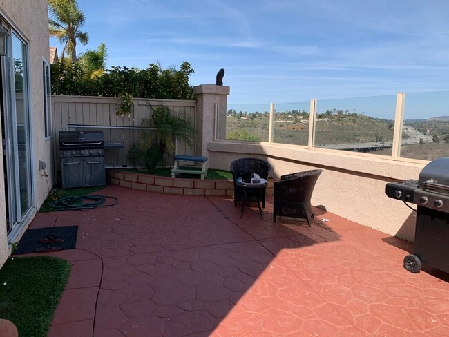 Backyard2 - 18950 Caminito Cantilena