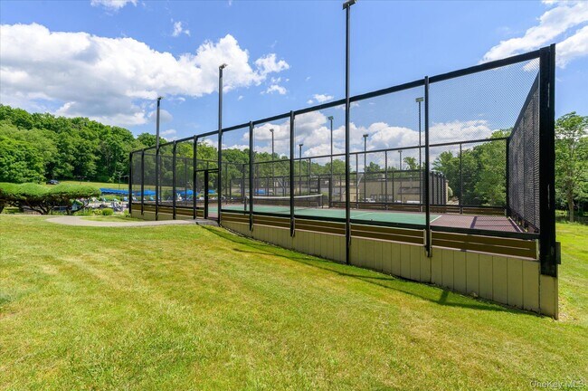 Building Photo - 785 Heritage Hills