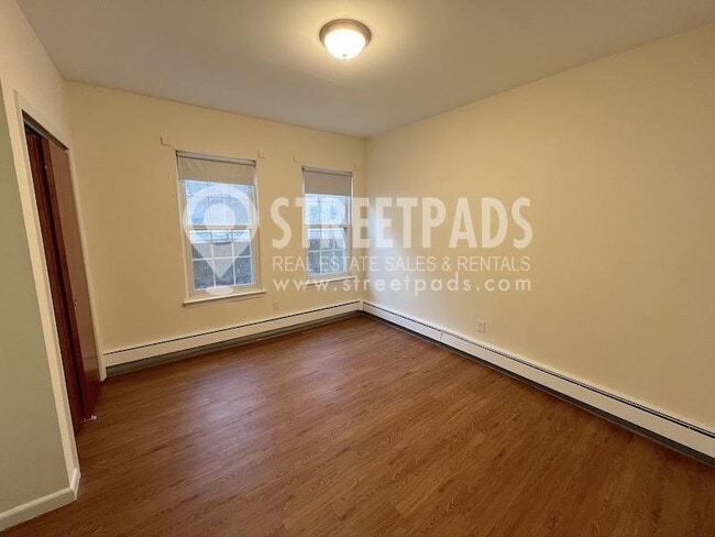 Building Photo - 1 bedroom in Boston MA 02130