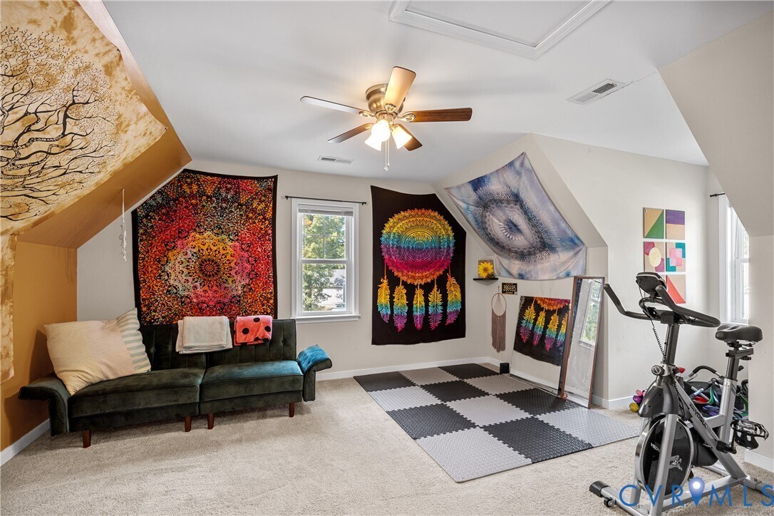 Building Photo - 2446 Gracie White Cir