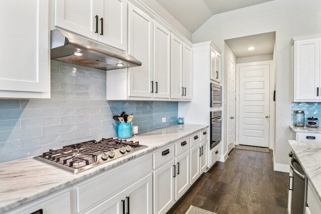 Building Photo - 847 Longbranch Way