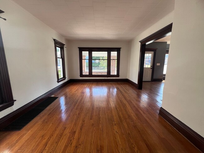 Building Photo - Spacious Four Bedroom Home Full of Character!