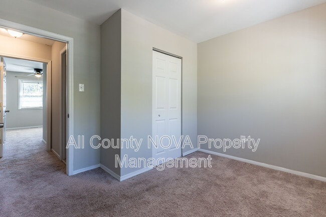 Building Photo - 1438 Cottonwood Ct