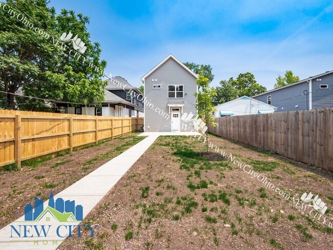 Building Photo - Franklinton 3 Bedroom 2.5 Bathroom Newly B...