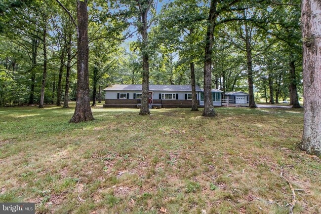 Building Photo - 1615 Truslow Rd