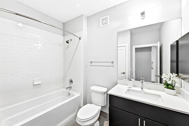 Building Photo - 2801 Dulce Ln