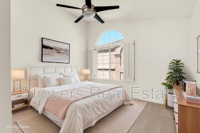 Building Photo - 690 Glasgow Cir