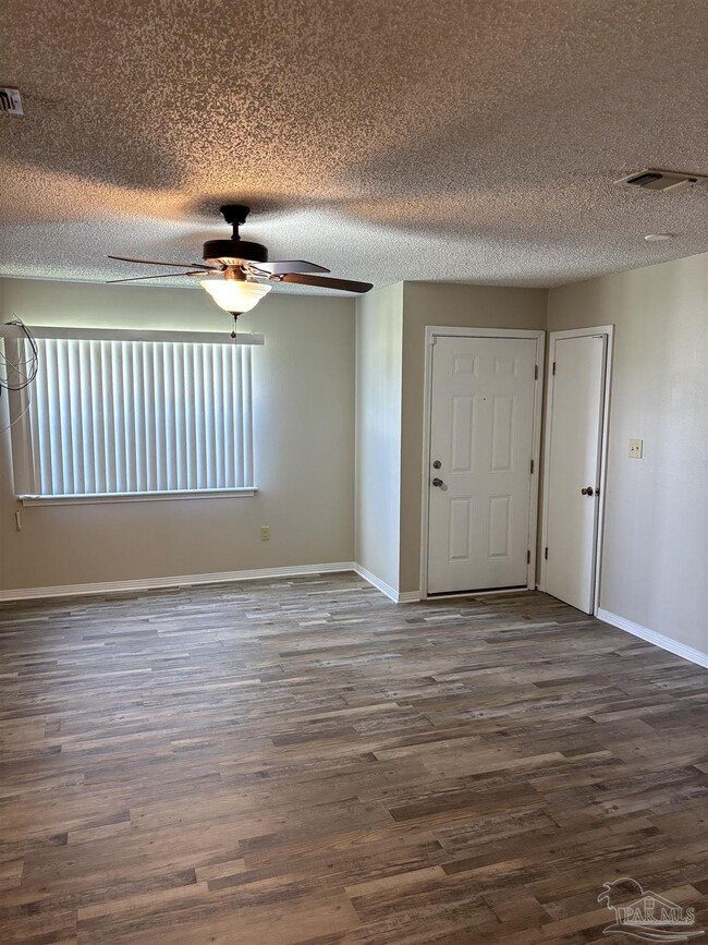 Building Photo - 4942 Lanett Dr