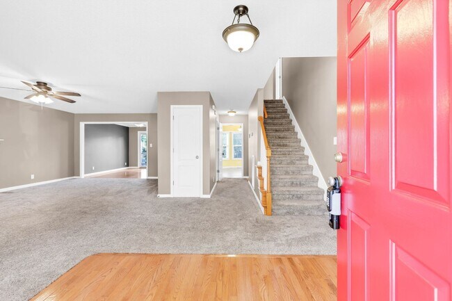 Building Photo - 3 Bedroom Pet Friendly Home For Rent With ...