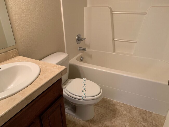 Building Photo - DON'T MISS THIS ONE...  - Quiet, 4 bedroom...