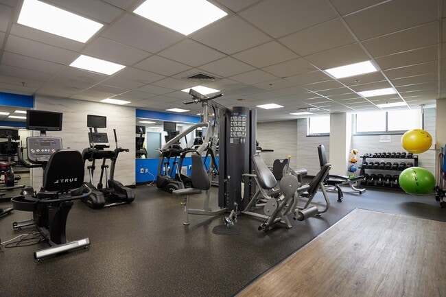 Building Photo - 7111 Woodmont Ave