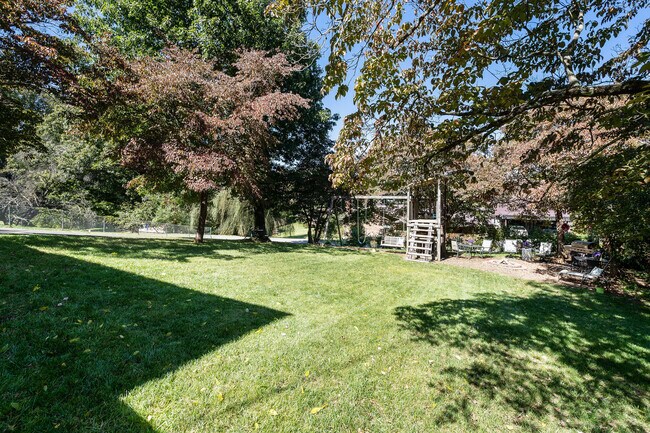 Backyard - 487 Kentucky Ave