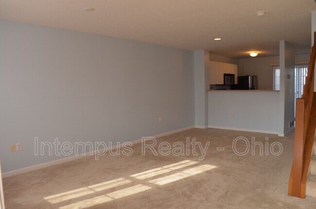 Building Photo - 6500 Crab Apple Dr