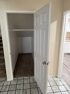 Building Photo - 7379 Tulare Hill Dr