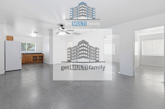 Building Photo - 1228 E Apache St