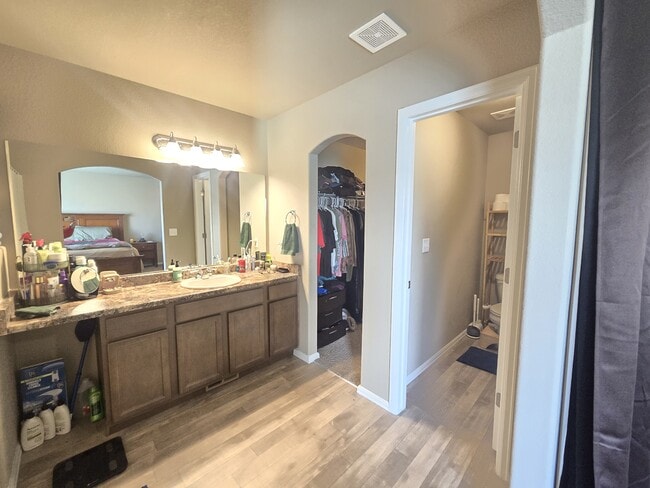 Building Photo - 7662 Spruce Pne Grv