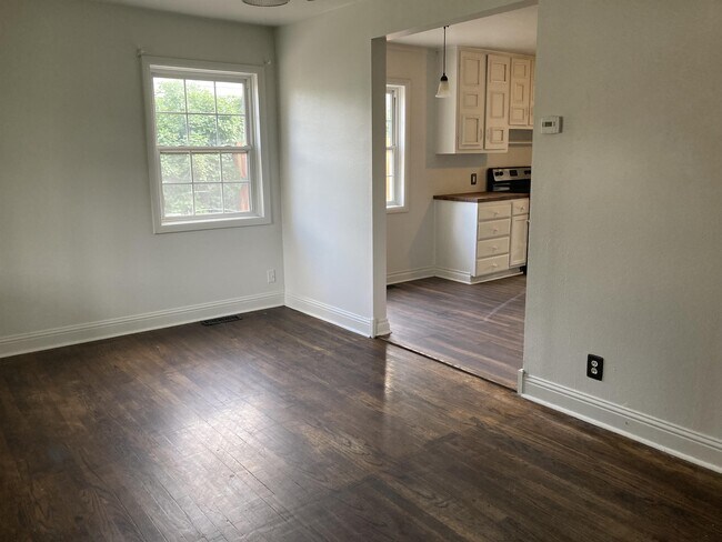 Building Photo - 2555 S Linley Ct