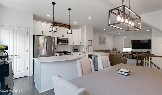 Building Photo - 309 Spirit Wy