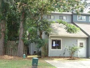 Building Photo - 2196 Sandpiper St